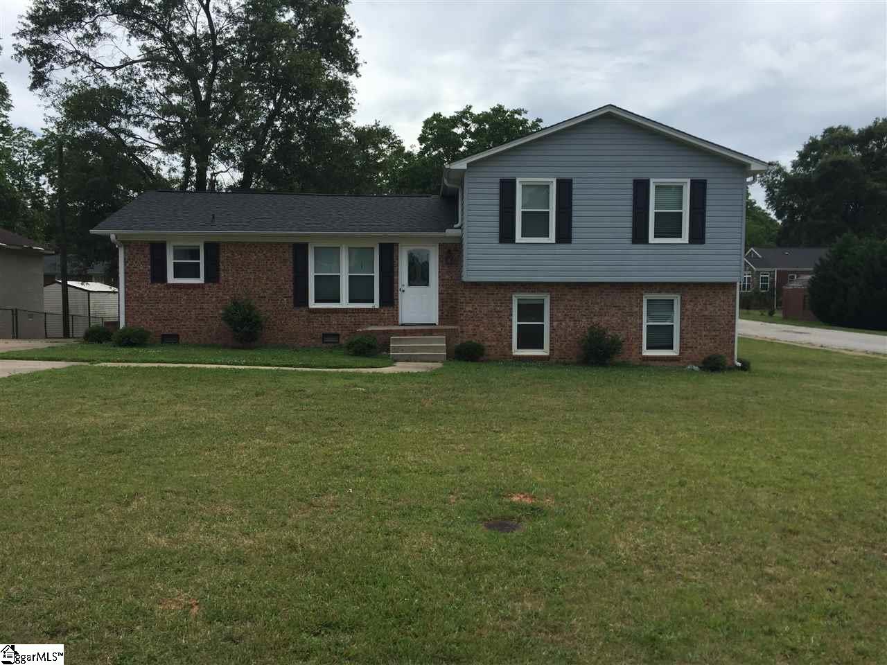 111 Cherry Lane Fountain Inn, SC 29644 - Photo 1 of 1 Gallery Image 1