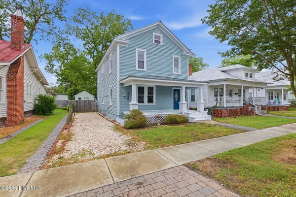 $320,000 | 312 Avenue B, New Bern, NC 28560
