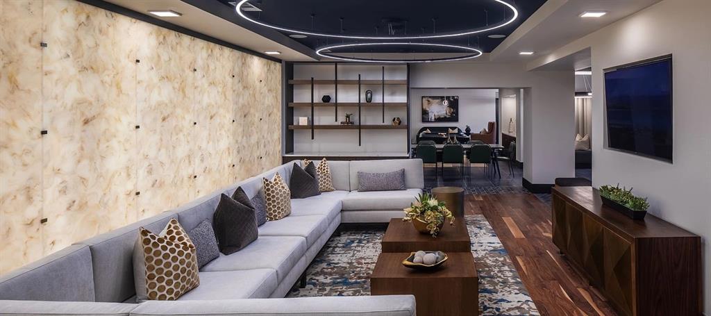 880 Lake Carolyn Parkway, Unit 212 Irving, TX 75039 - Photo 11 of 18 Receive 6 Weeks FREE when you move in by the end of the year! Ask our team for complete details.