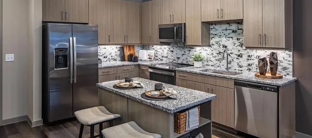 $1,792 | 880 Lake Carolyn Parkway, Unit 212, Irving, TX 75039