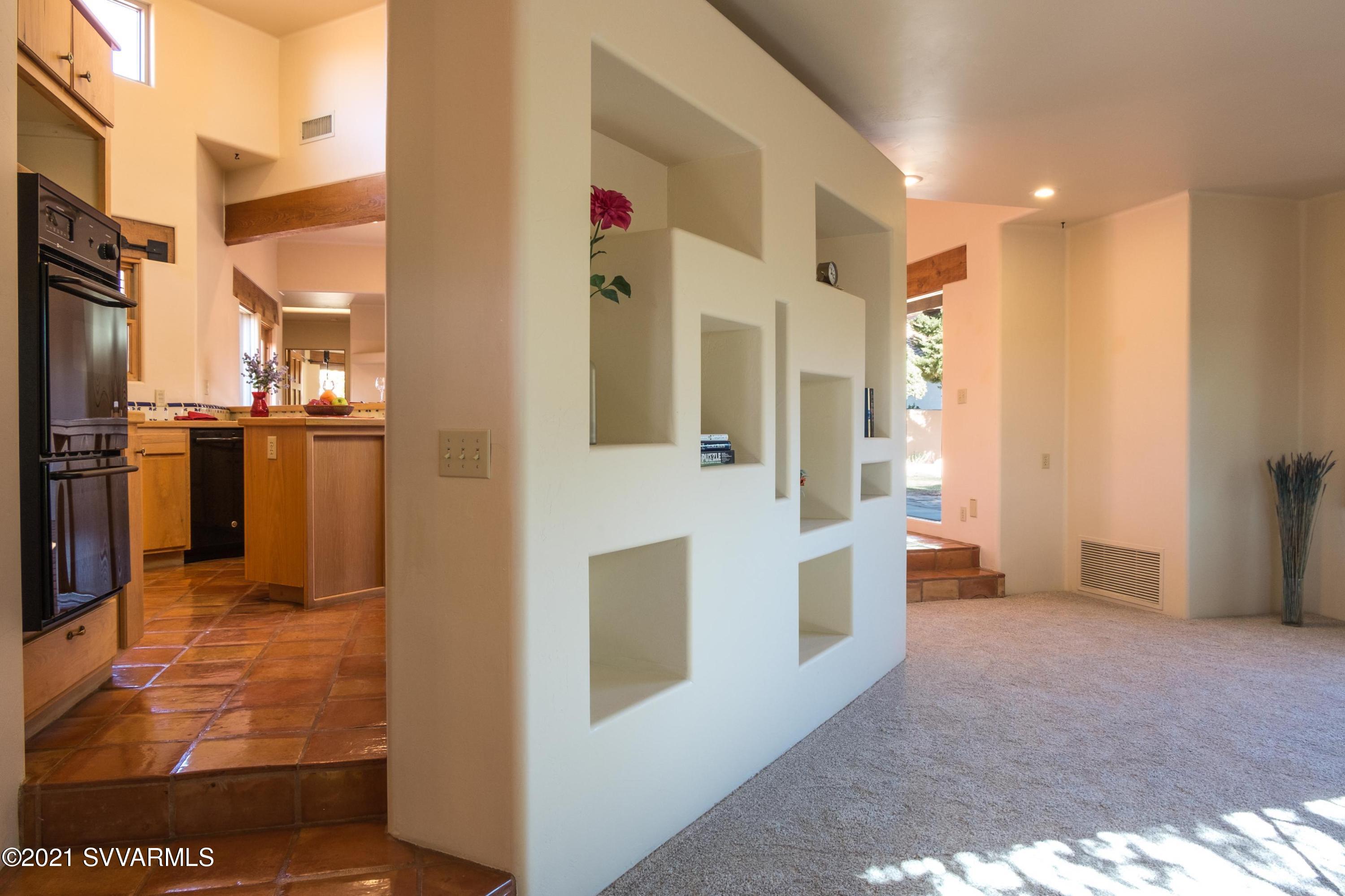 2430 Ranch Road Sedona, AZ 86336 - Photo 11 of 58 Access to Kitchen & Living room
