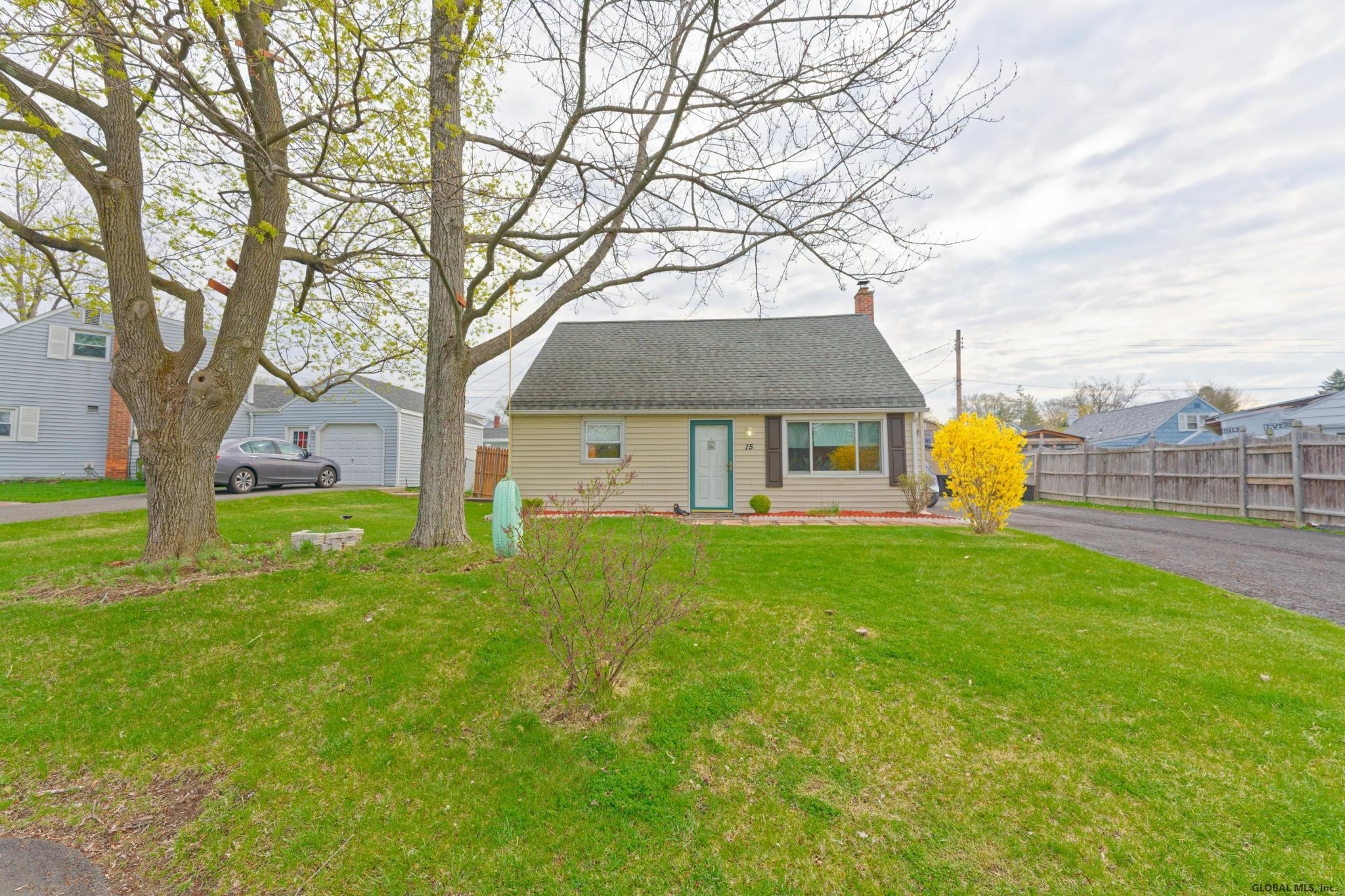 15 Whitney Road Colonie, NY 12110 - Photo 1 of 33 Photo 1