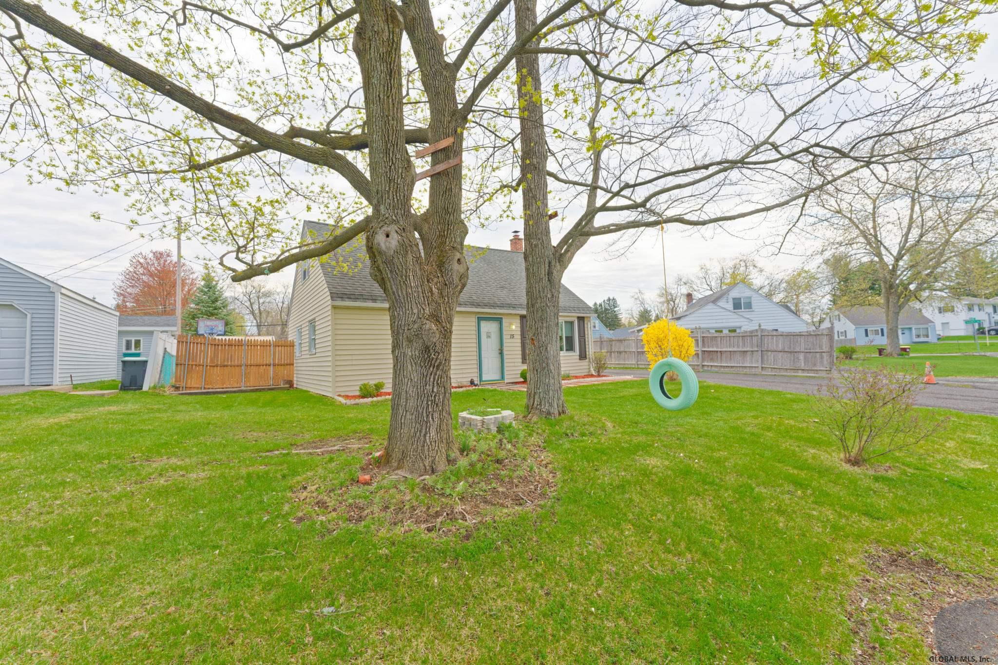 15 Whitney Road Colonie, NY 12110 - Photo 2 of 33 Photo 2
