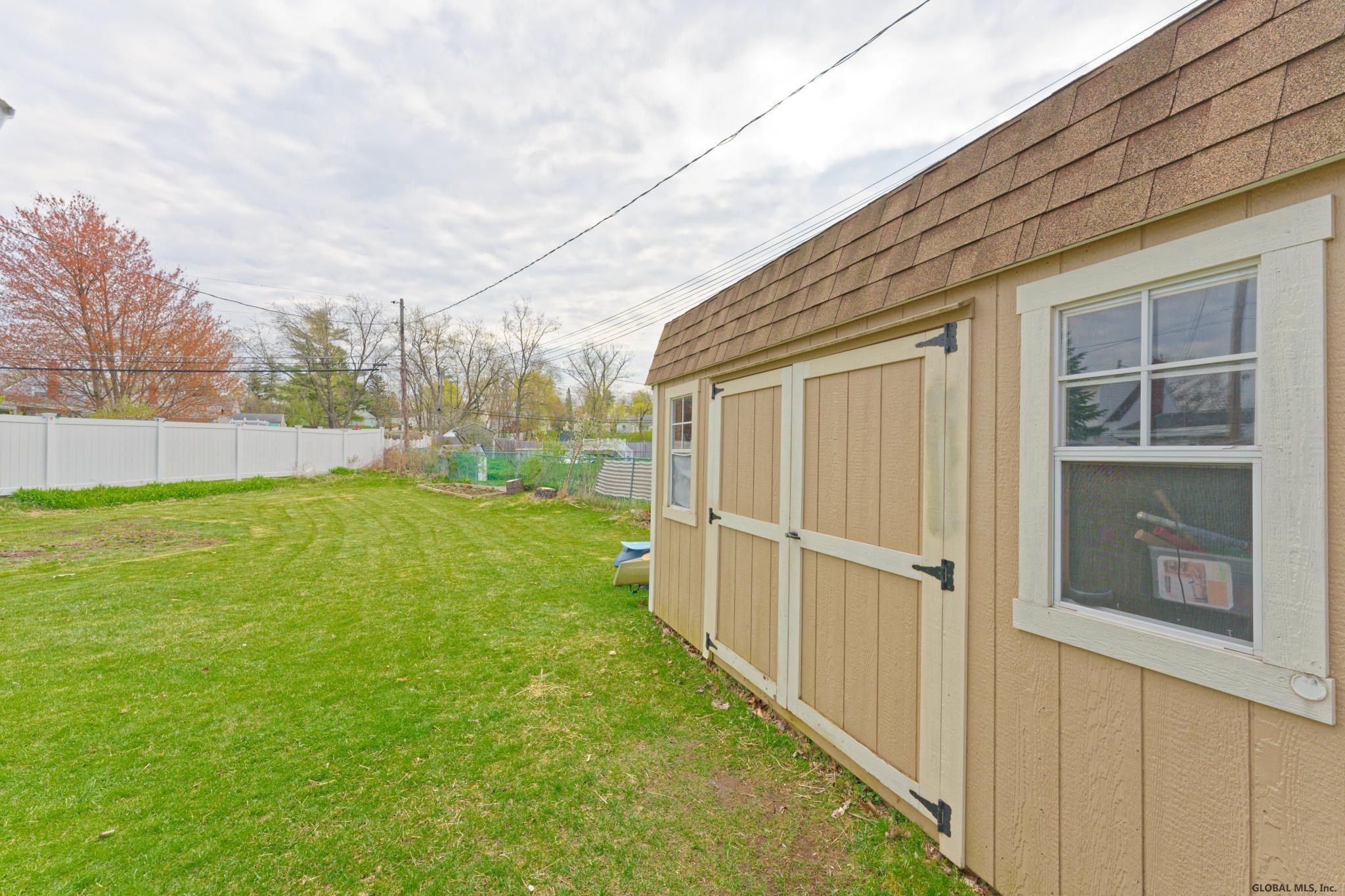 15 Whitney Road Colonie, NY 12110 - Photo 26 of 33 Photo 26