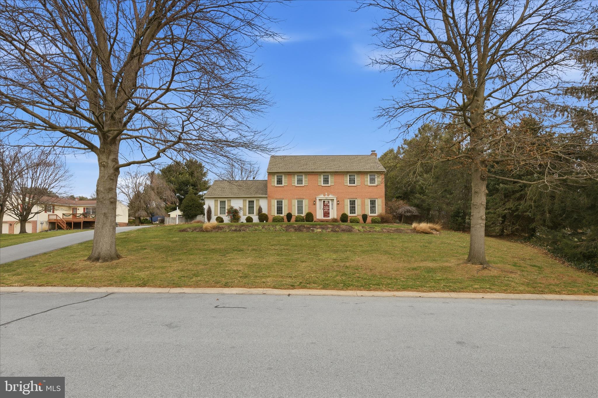 546 Hi View Drive Lititz, PA 17543 - Photo 3 of 65 Lovely front yard