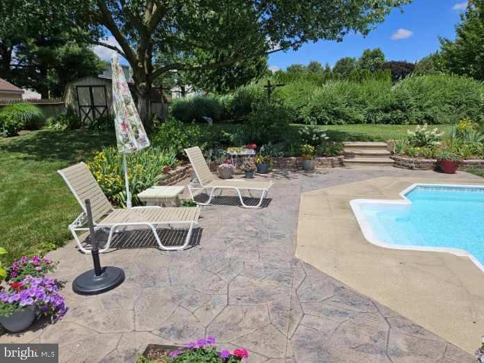 546 Hi View Drive Lititz, PA 17543 - Photo 65 of 65 a view of a backyard with sitting area
