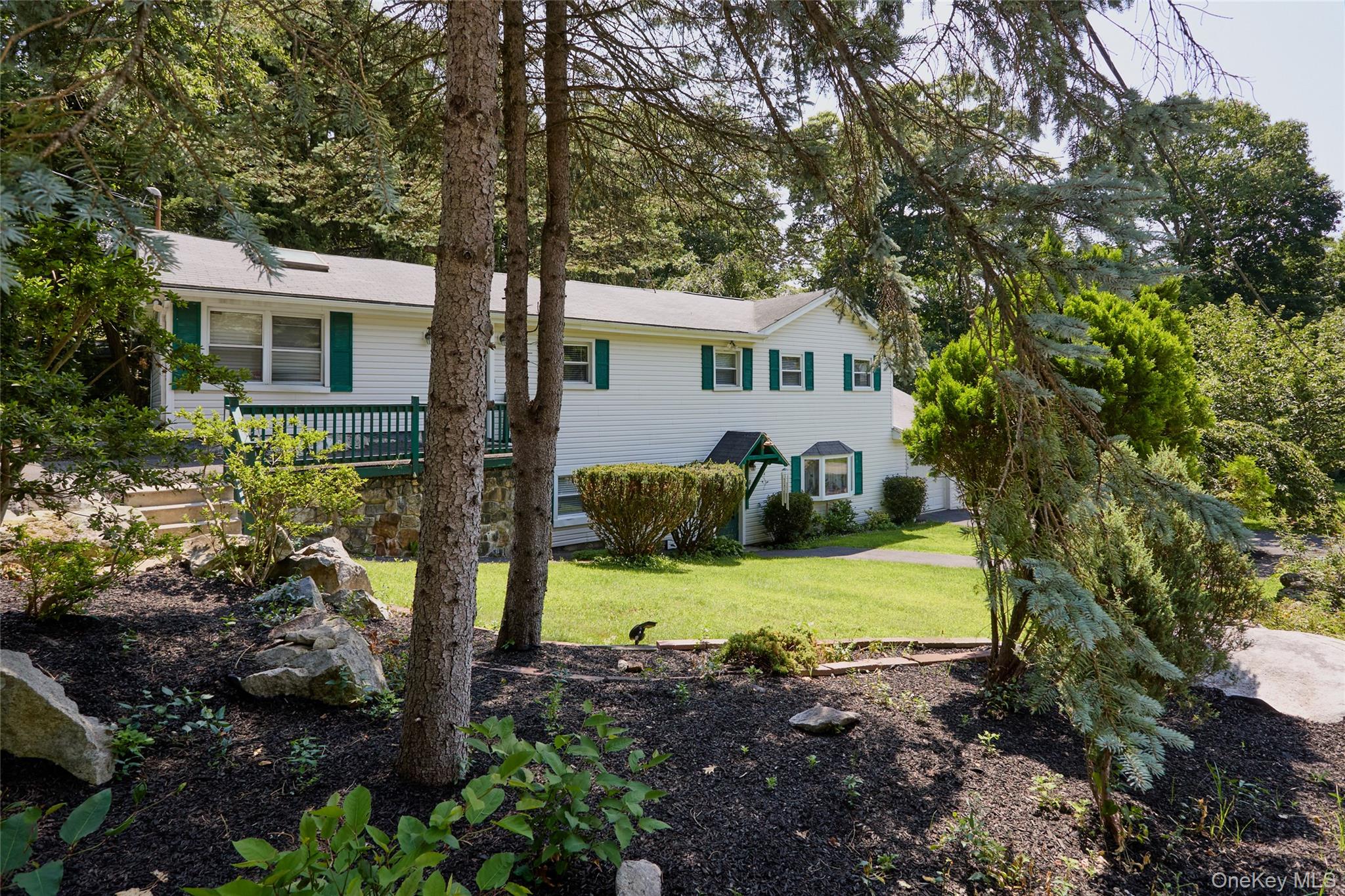 140 Nardin Road Lake Peekskill, NY 10537 - Photo 1 of 26 Gallery Image 1