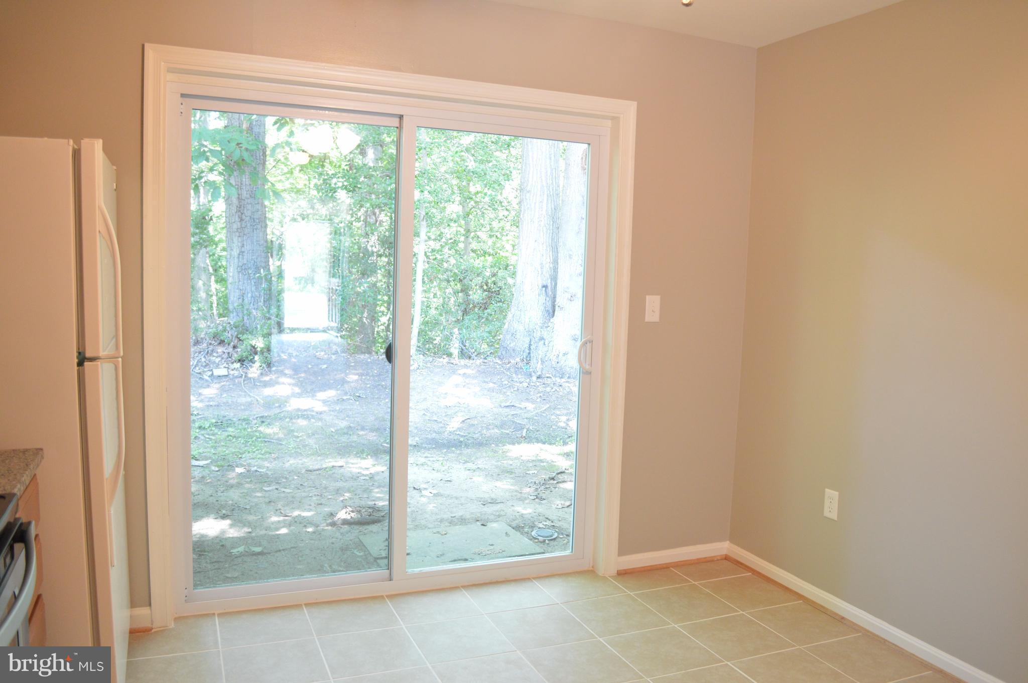 934 Riversedge Circle Annapolis, MD 21401 - Photo 19 of 25 a view of empty room with window