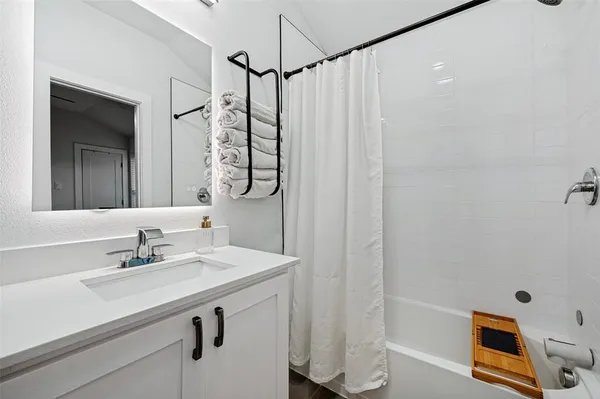 $568,000 | 506 North Chestnut Street, McKinney, TX 75069