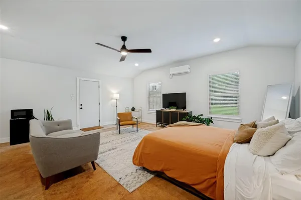 $568,000 | 506 North Chestnut Street, McKinney, TX 75069