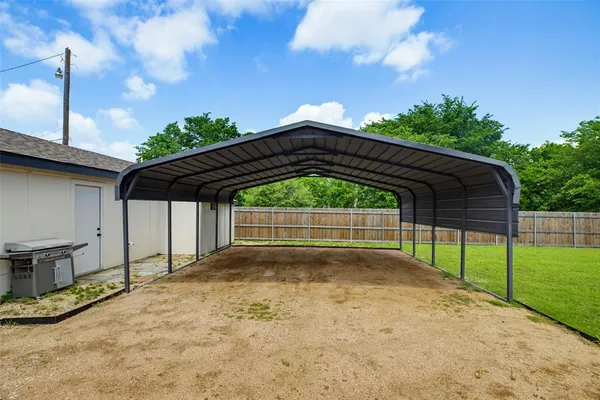 $568,000 | 506 North Chestnut Street, McKinney, TX 75069