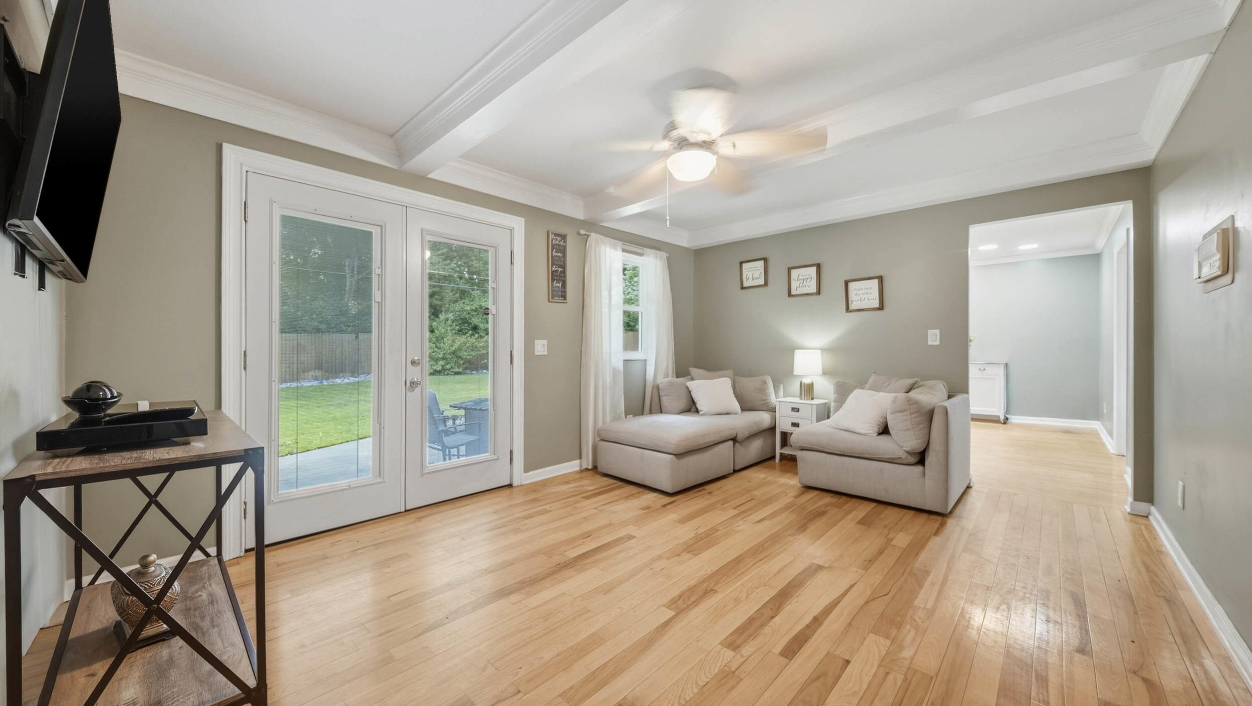 205 Masters Road Hixson, TN 37343 - Photo 15 of 40 Second Main-Level Living Space / Den
