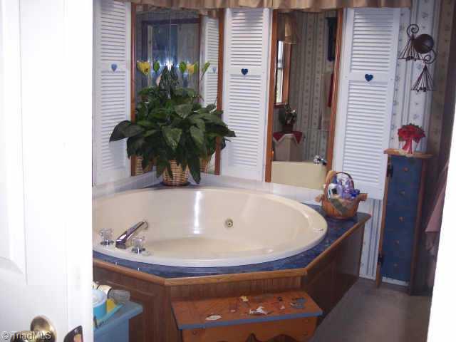 538 Tom Cook Road Mount Airy, NC 27030 - Photo 5 of 9 Other. Jetted Tub