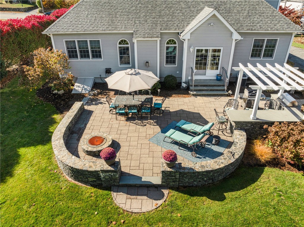 423 River Road Lincoln, RI 02865 - Photo 30 of 48