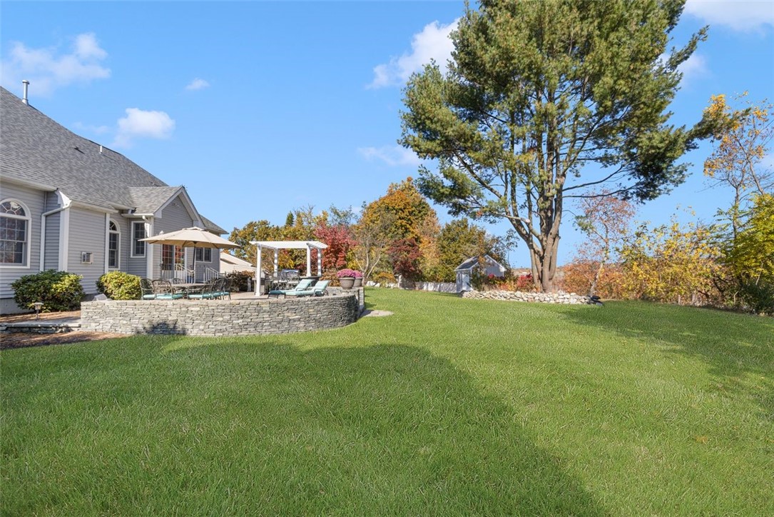 423 River Road Lincoln, RI 02865 - Photo 39 of 48