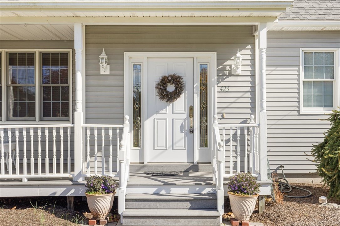 423 River Road Lincoln, RI 02865 - Photo 4 of 48