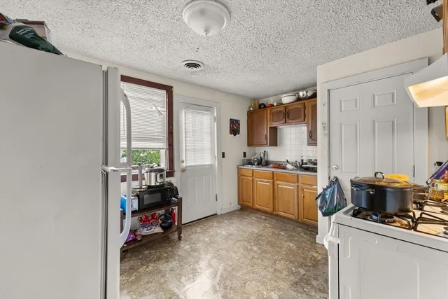 $875,000 | 282 Belmont Street, Brockton, MA 02301