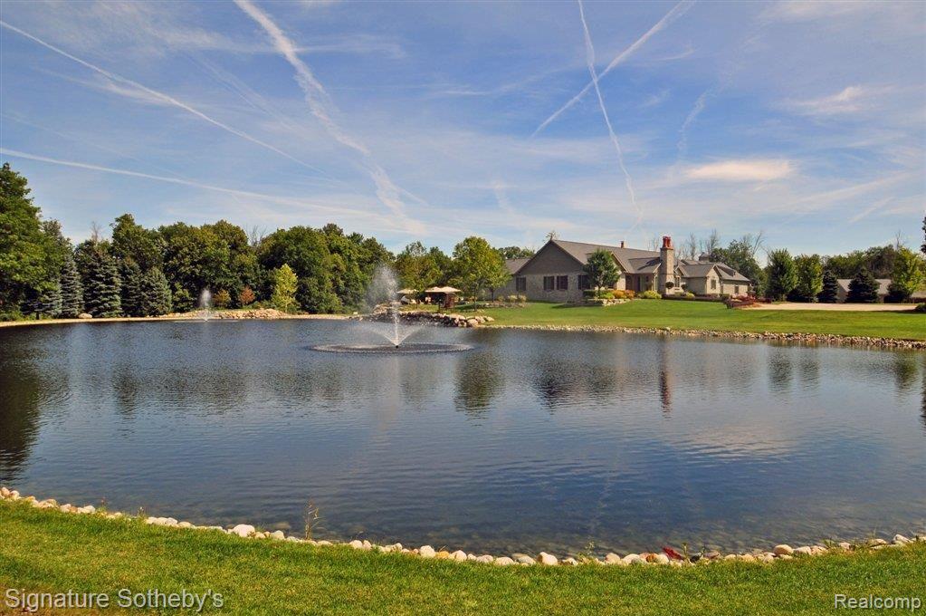 Very large, stocked pond