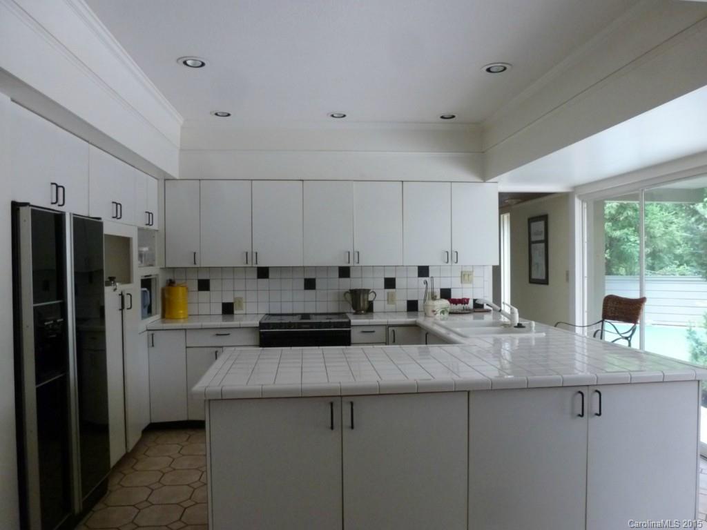 1207 Valley Stream Road Statesville, NC 28677 - Photo 11 of 24 Gallery Image 11