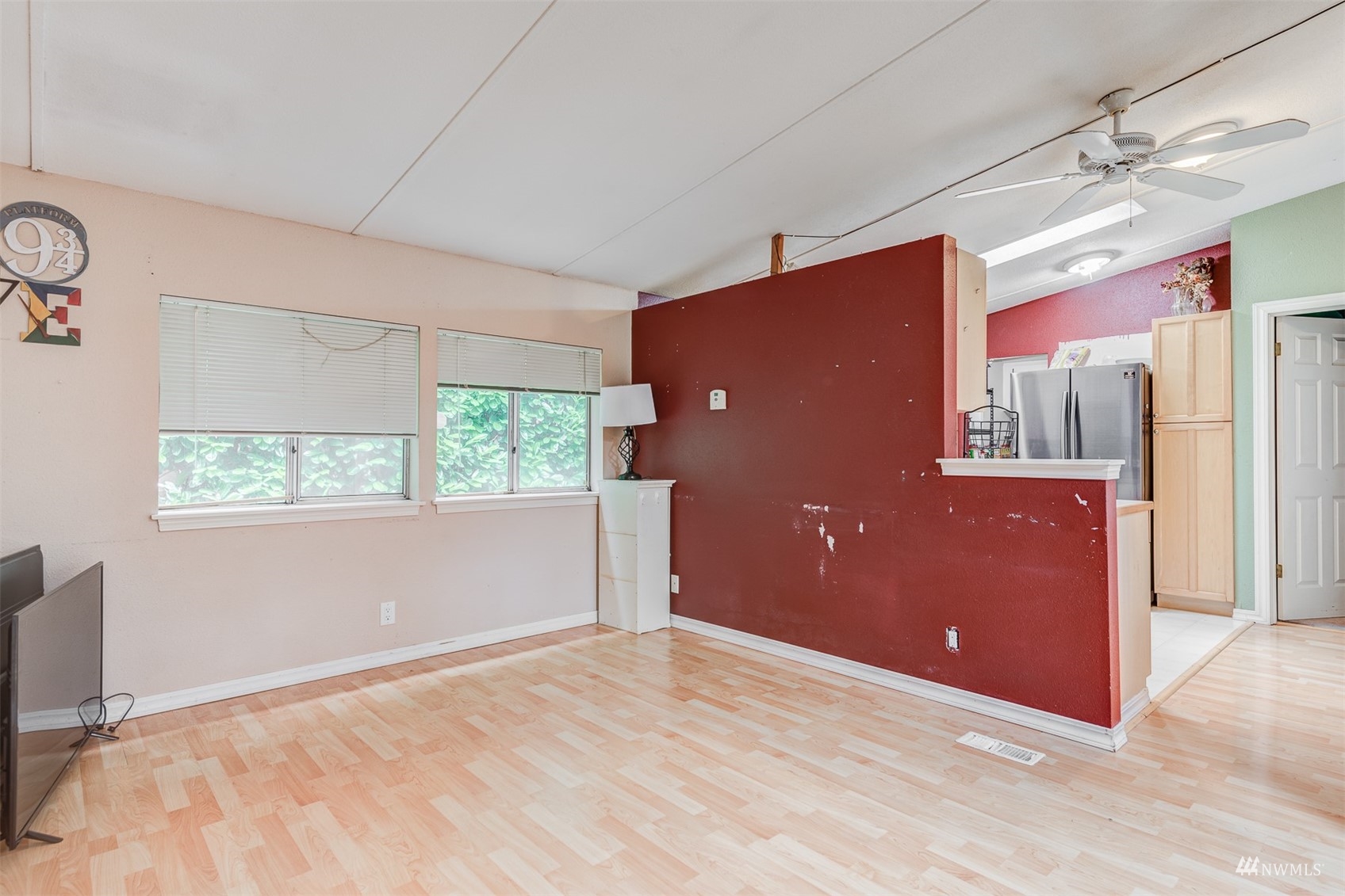 415 Lakeview Road, Unit A12 Lynnwood, WA 98087 - Photo 13 of 26