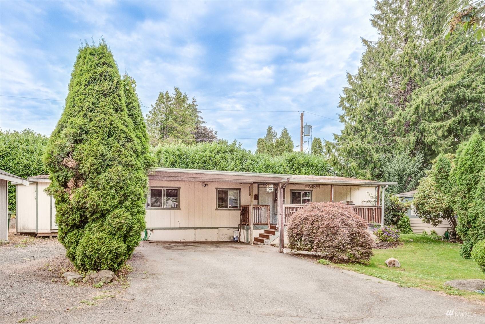 415 Lakeview Road, Unit A12 Lynnwood, WA 98087 - Photo 2 of 26