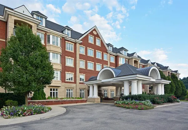 $820,000 | 100 Vista Circle, Unit 410, Pittsburgh, PA 15238