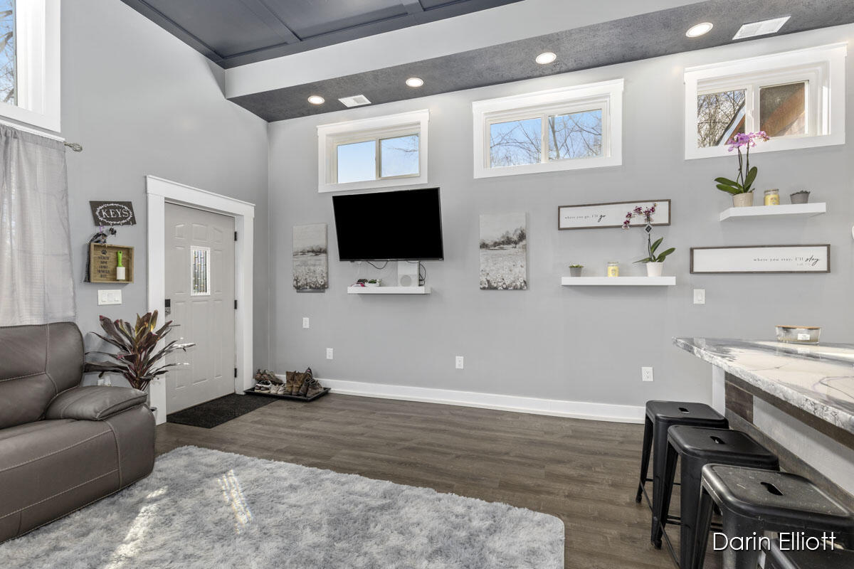 4142 Sayles Road Ionia, MI 48846 - Photo 9 of 41 IMG_1006