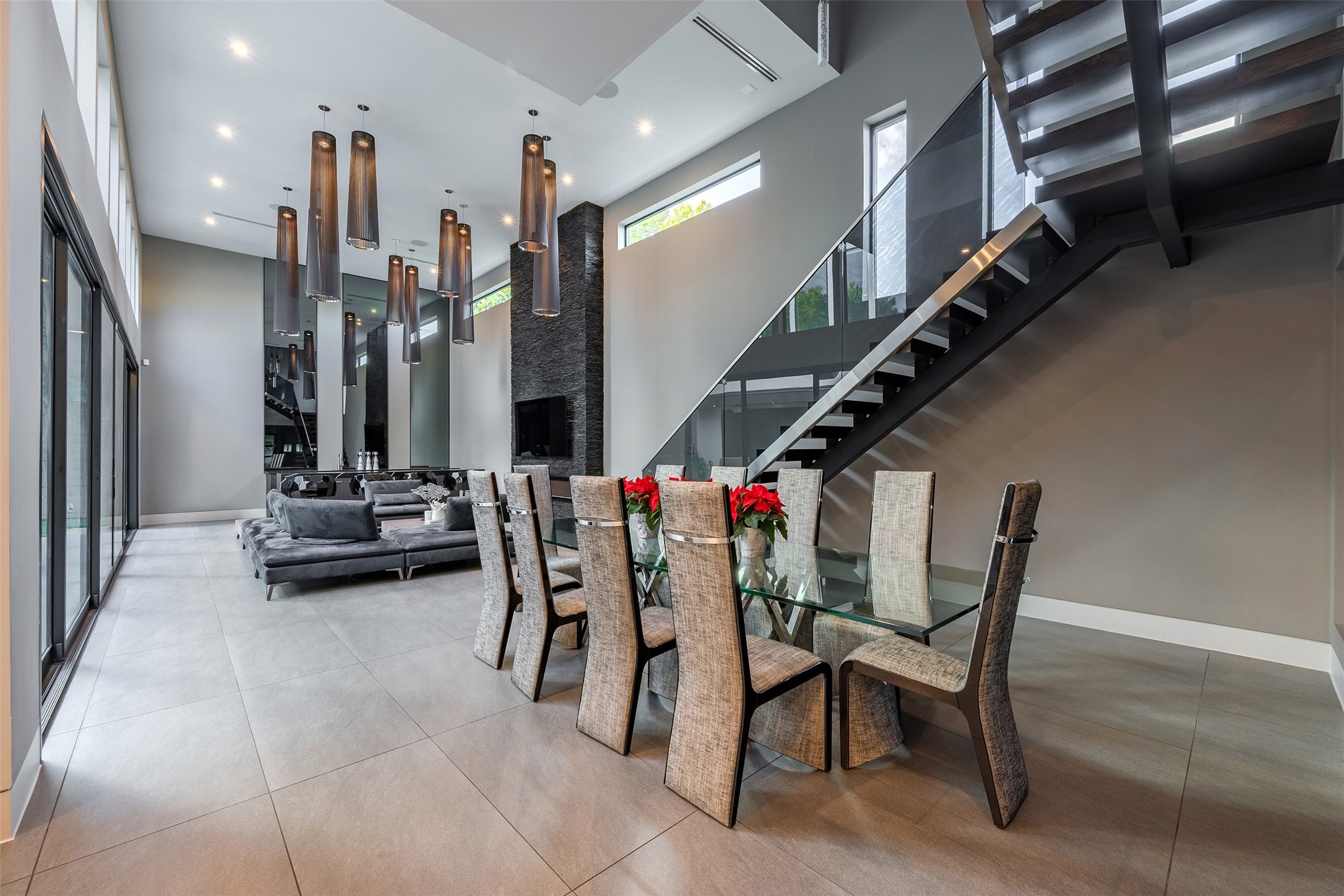 2302 Suffolk Drive Houston, TX 77027 - Photo 10 of 42 a dining room with furniture