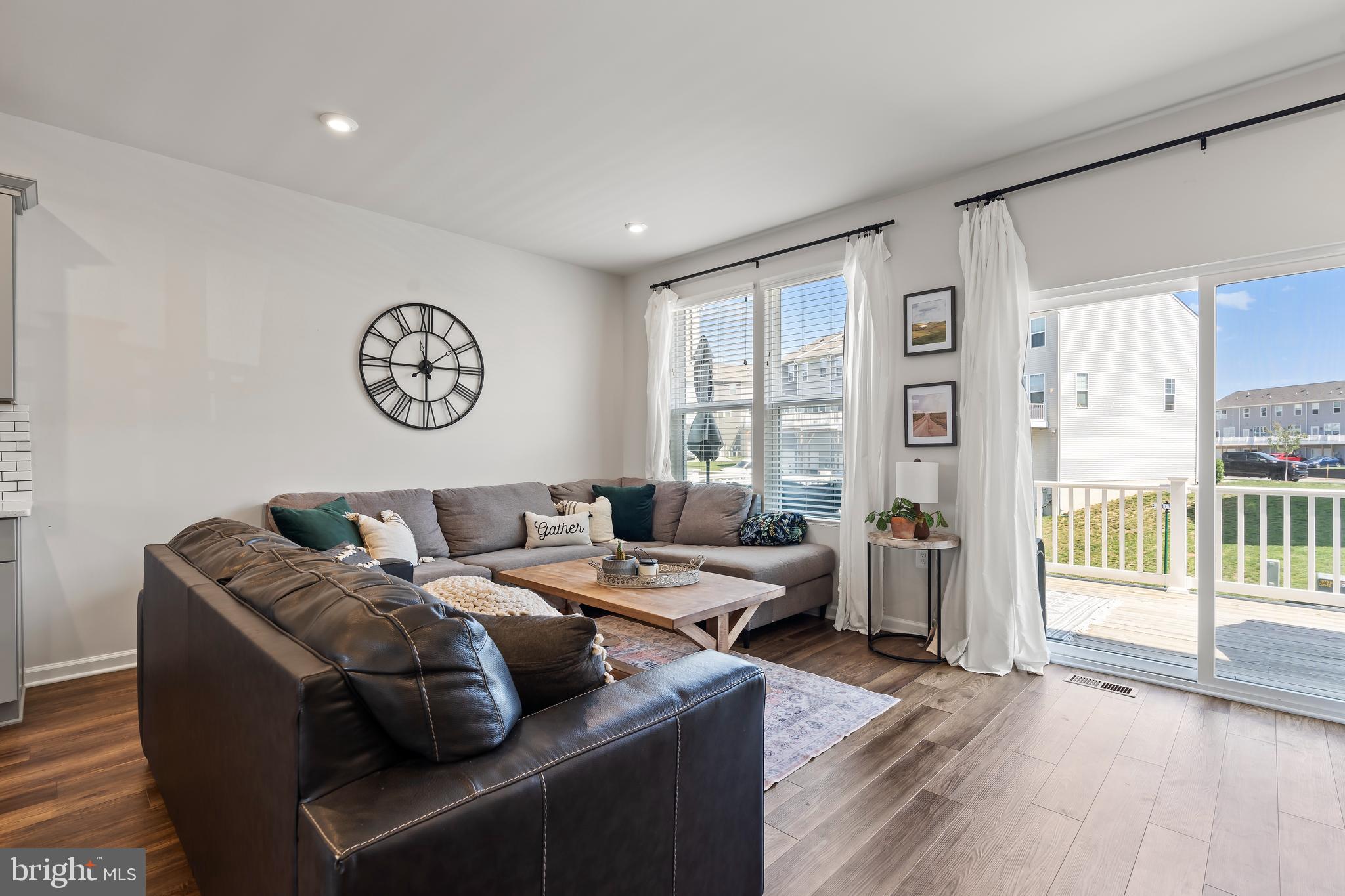 163 Presidents Pointe Avenue Ranson, WV 25438 - Photo 12 of 40 Family room