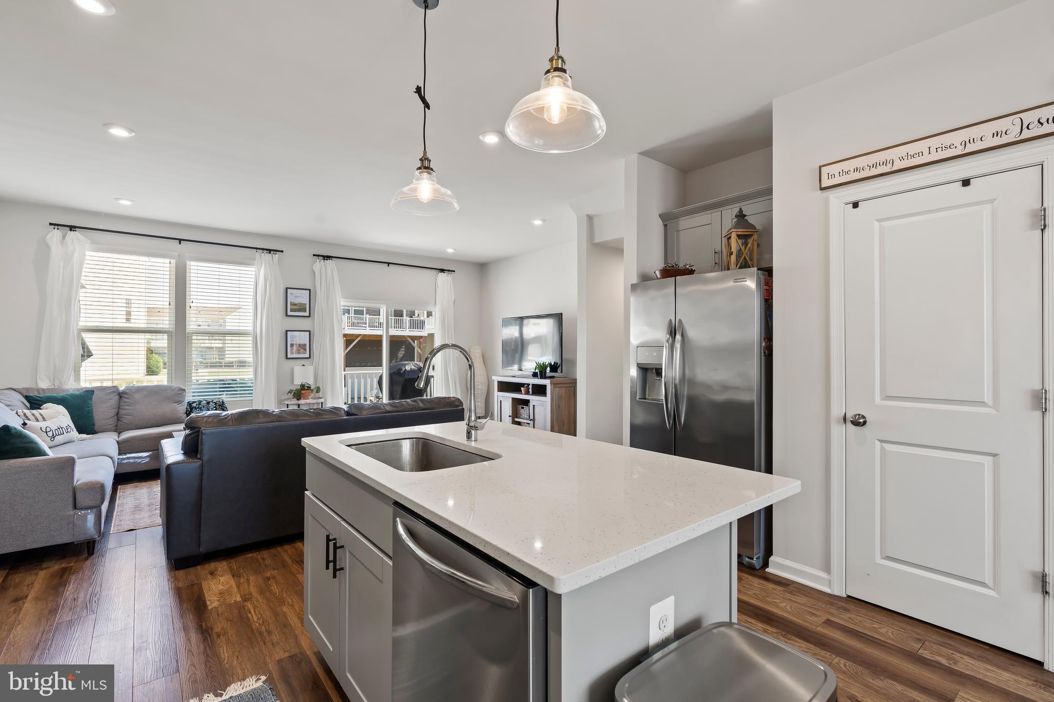 163 Presidents Pointe Avenue Ranson, WV 25438 - Photo 18 of 40 Stainless steel appliances