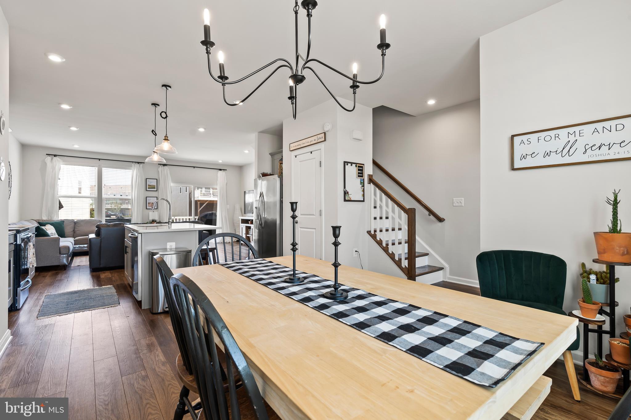 163 Presidents Pointe Avenue Ranson, WV 25438 - Photo 24 of 40 Dining space