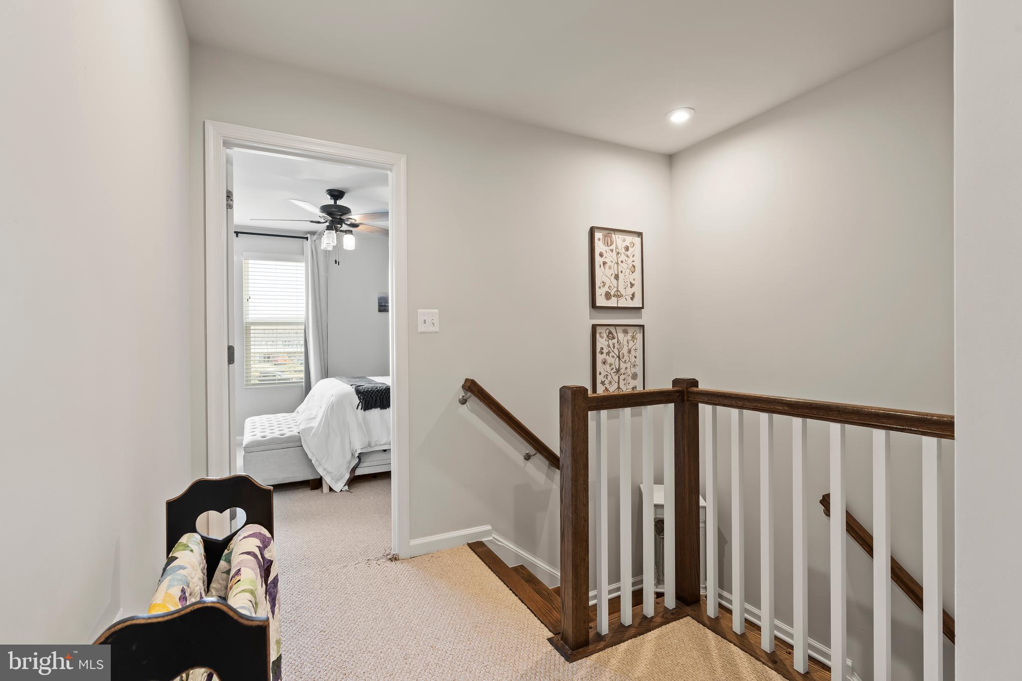 163 Presidents Pointe Avenue Ranson, WV 25438 - Photo 29 of 40 Staircase view