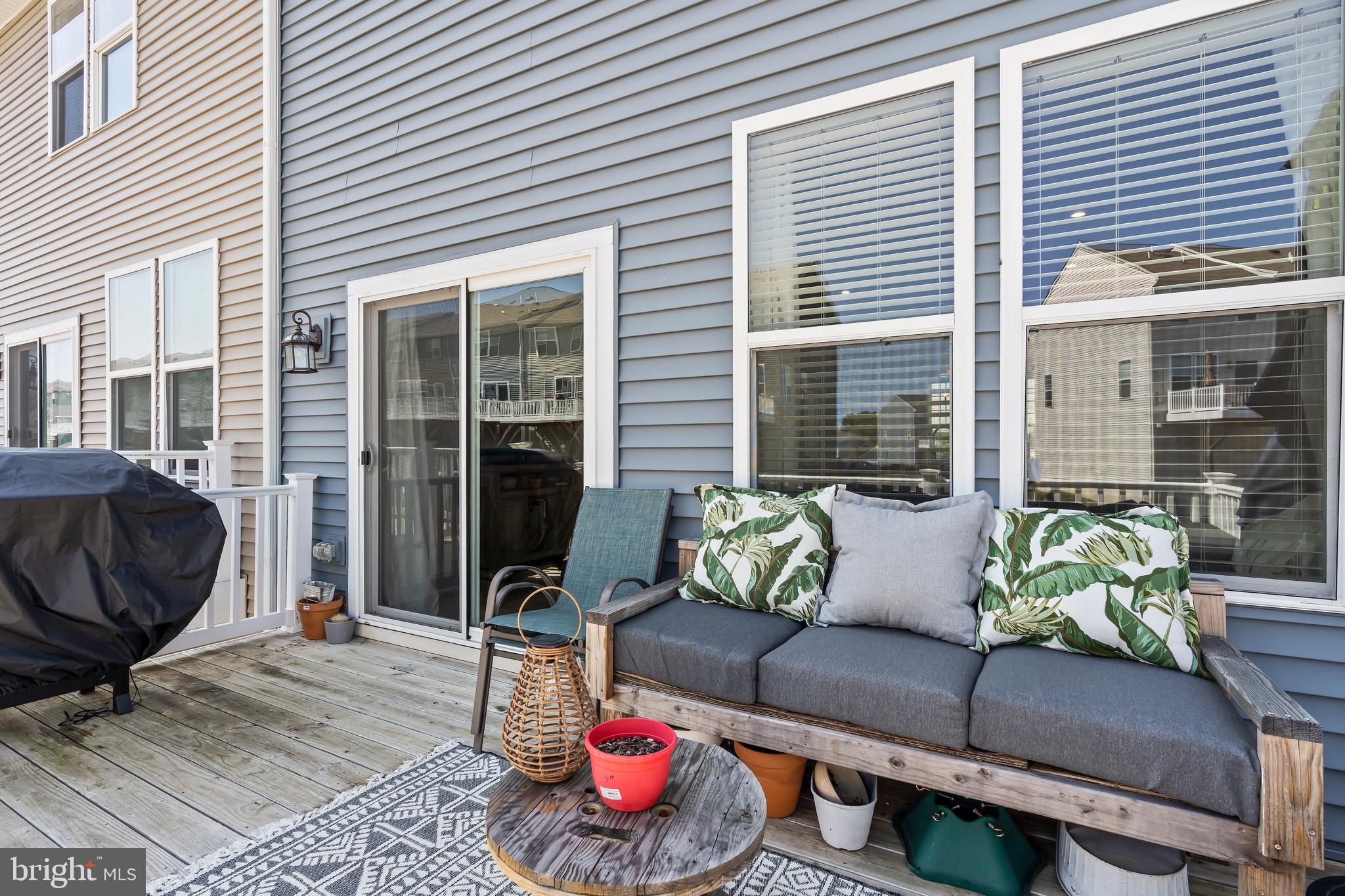 163 Presidents Pointe Avenue Ranson, WV 25438 - Photo 39 of 40 Back deck