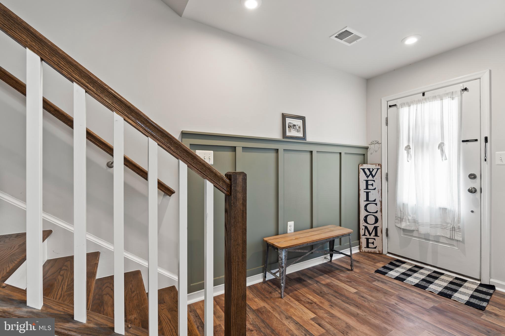 163 Presidents Pointe Avenue Ranson, WV 25438 - Photo 10 of 40 Cozy entry area