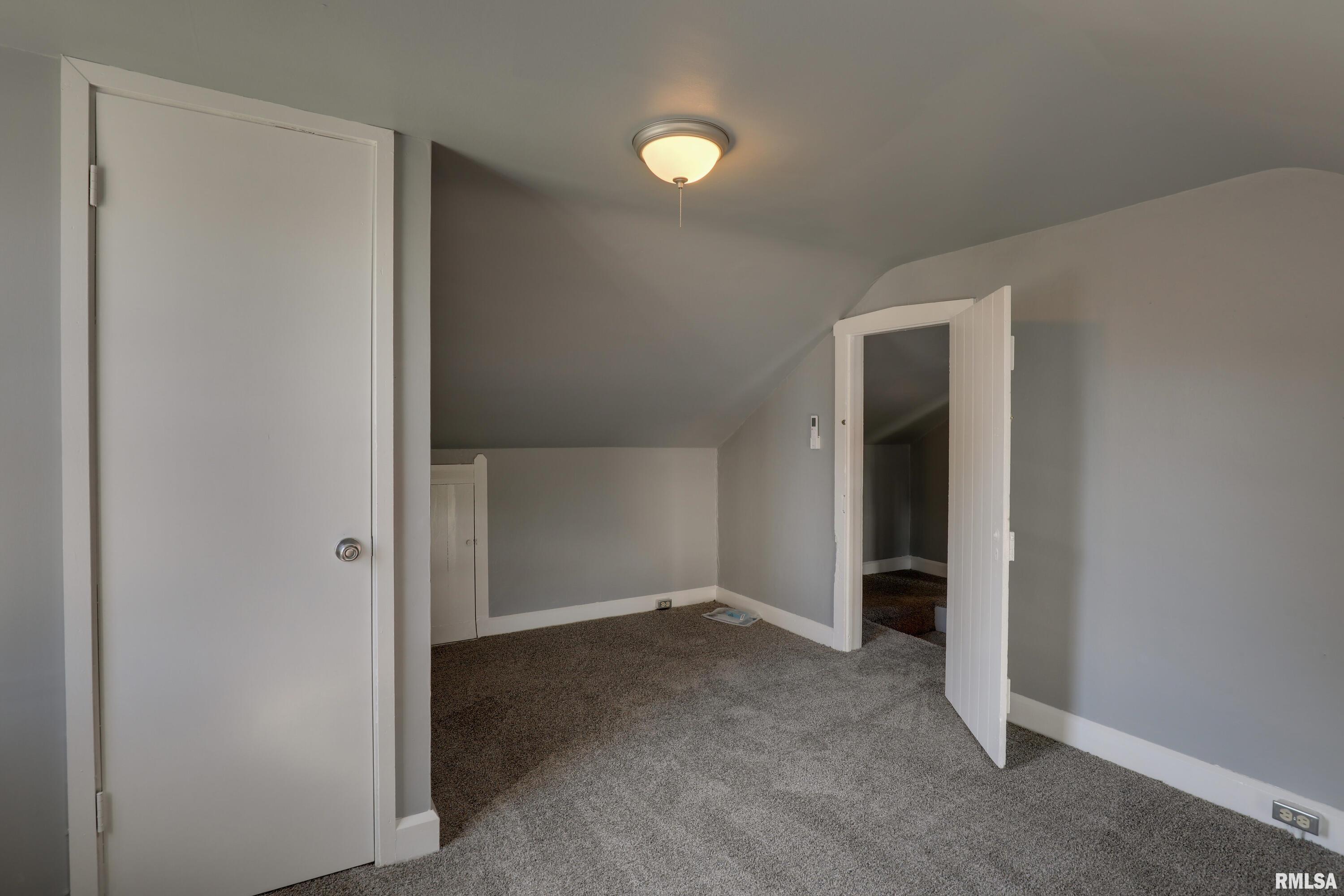 832 Washington Street Quincy, IL 62301 - Photo 17 of 25