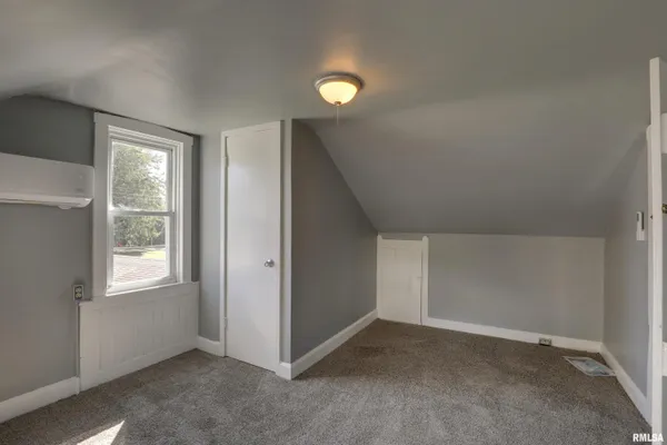 $90,500 | 832 Washington Street, Quincy, IL 62301