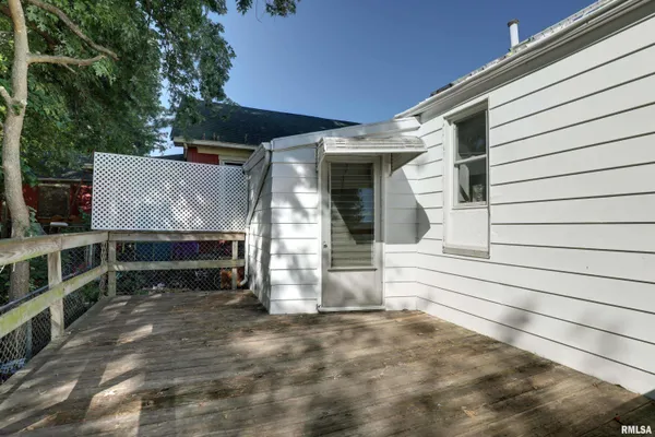 $90,500 | 832 Washington Street, Quincy, IL 62301