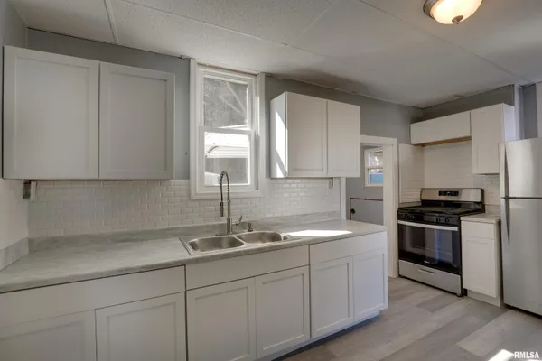 $90,500 | 832 Washington Street, Quincy, IL 62301