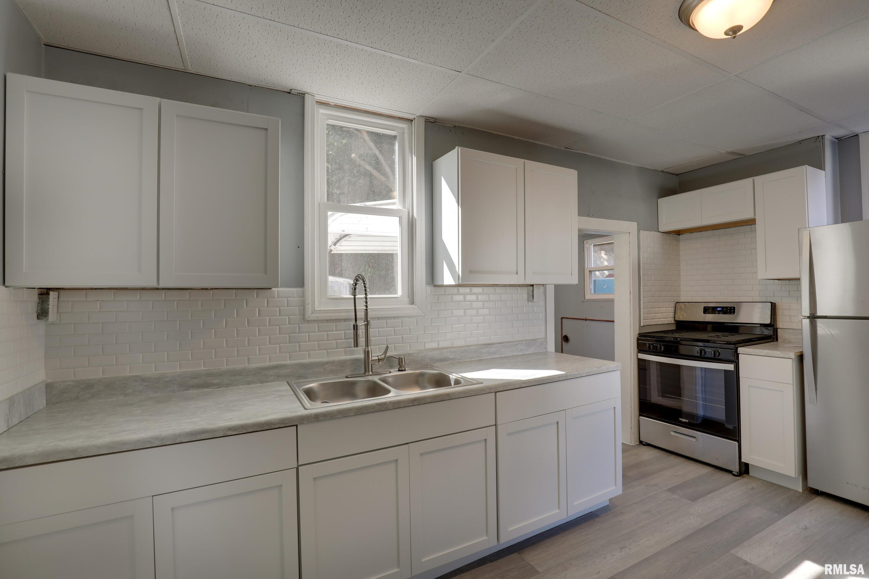 832 Washington Street Quincy, IL 62301 - Photo 6 of 25