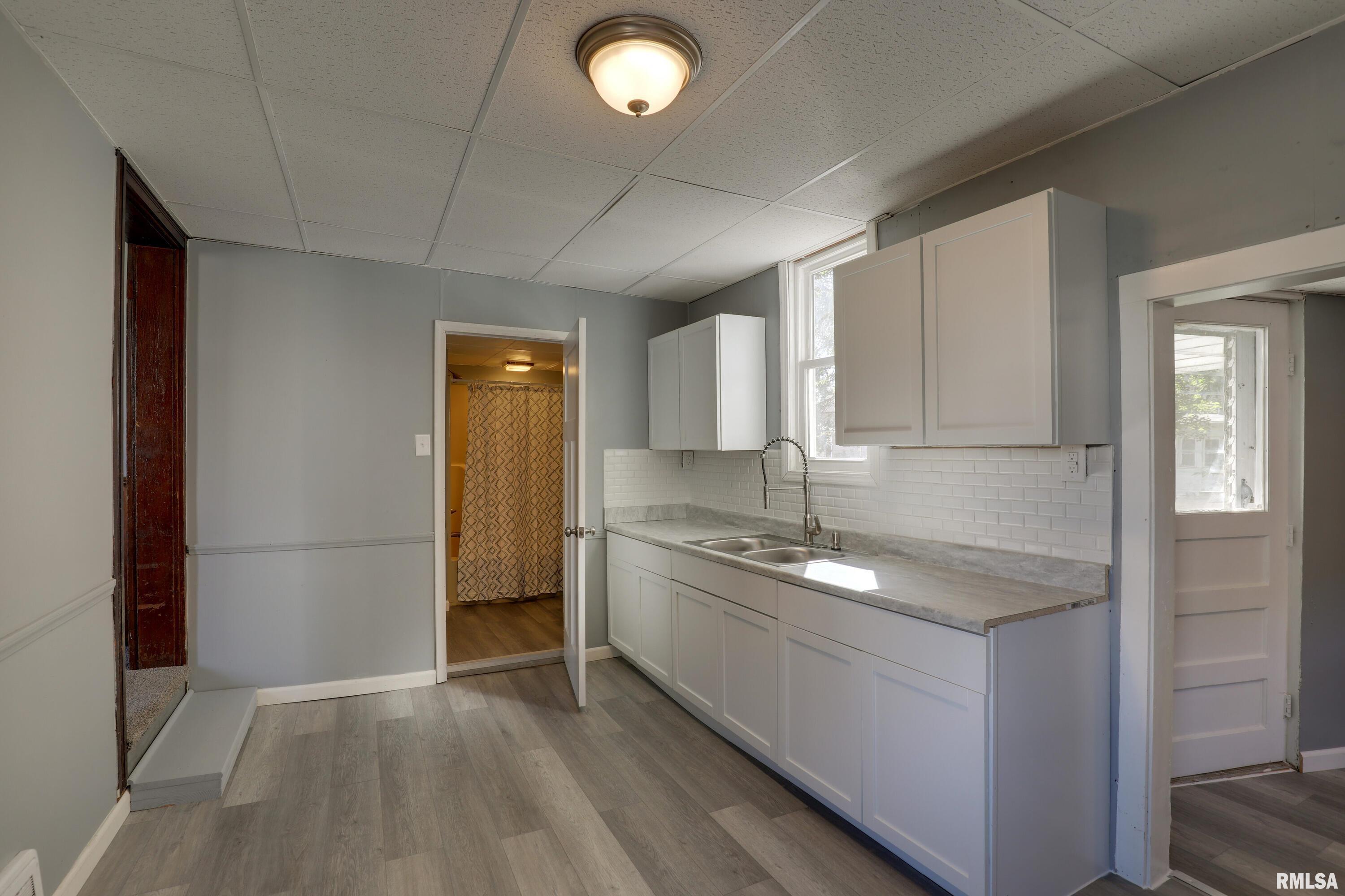 832 Washington Street Quincy, IL 62301 - Photo 8 of 25