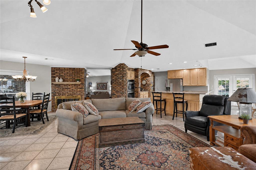 1821 Meadow Ranch Road McKinney, TX 75071 - Photo 20 of 38 Gallery Image 20