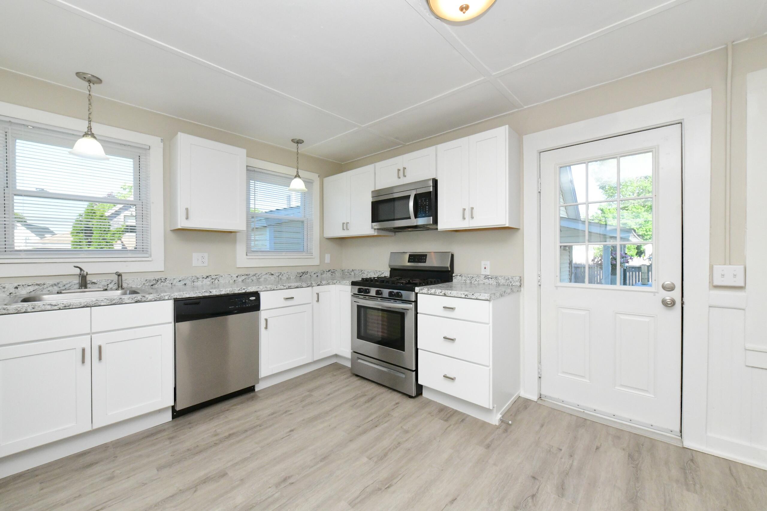 21 12th Avenue, Unit 1 Wareham, MA 02571 - Photo 9 of 28 1000095195