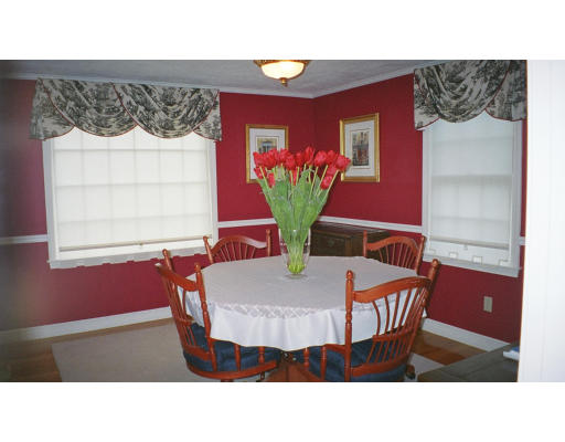 85 Seaver Street Wellesley, MA 02481 - Photo 3 of 13 Gallery Image 3