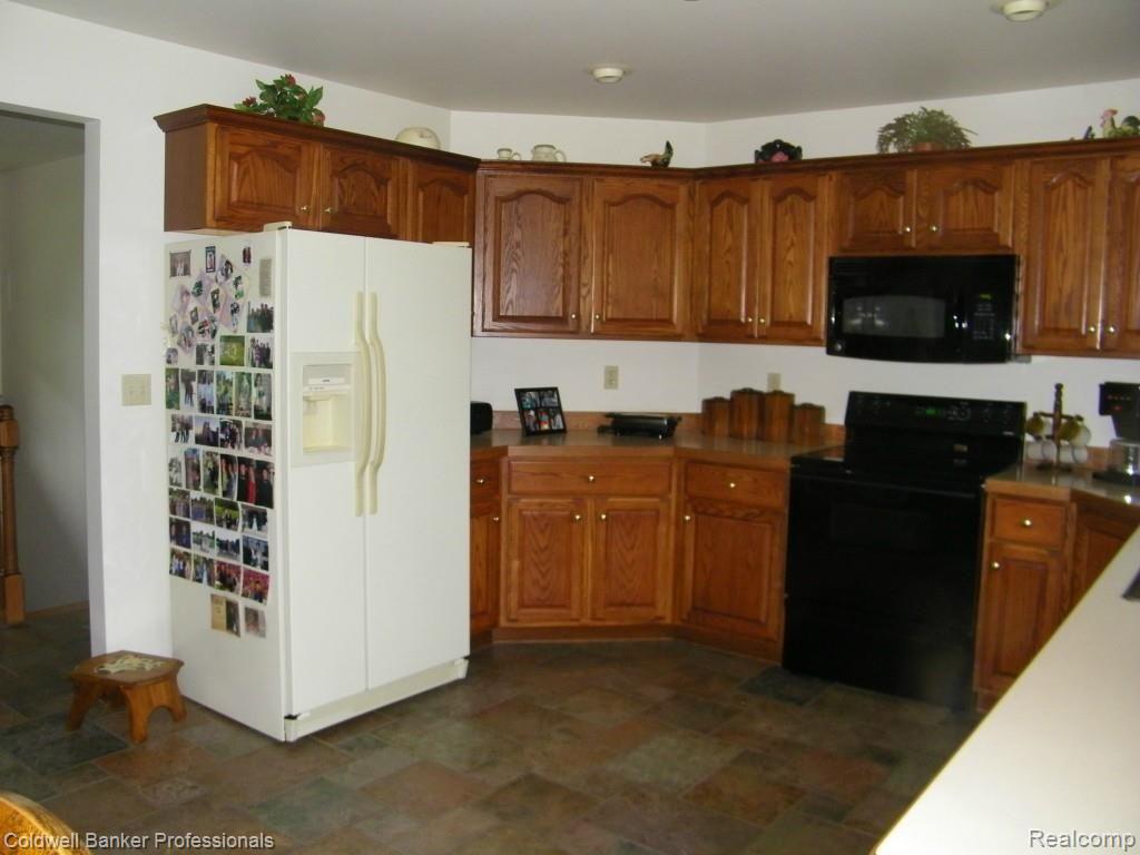 6740 Wagner Road Imlay City, MI 48444 - Photo 20 of 38 100_1136.jpg