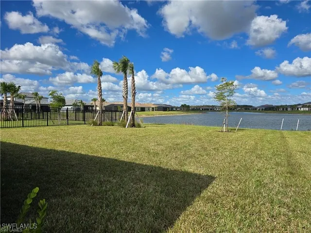 $2,900 | 3700 Passion Vine Drive, Fort Myers, FL 33905