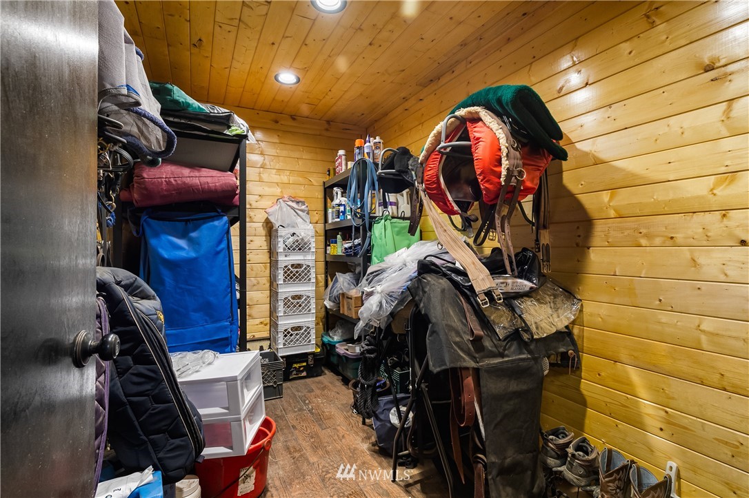 5651 Putnam Road Everson, WA 98247 - Photo 13 of 38 a view of walk in closet with clothes