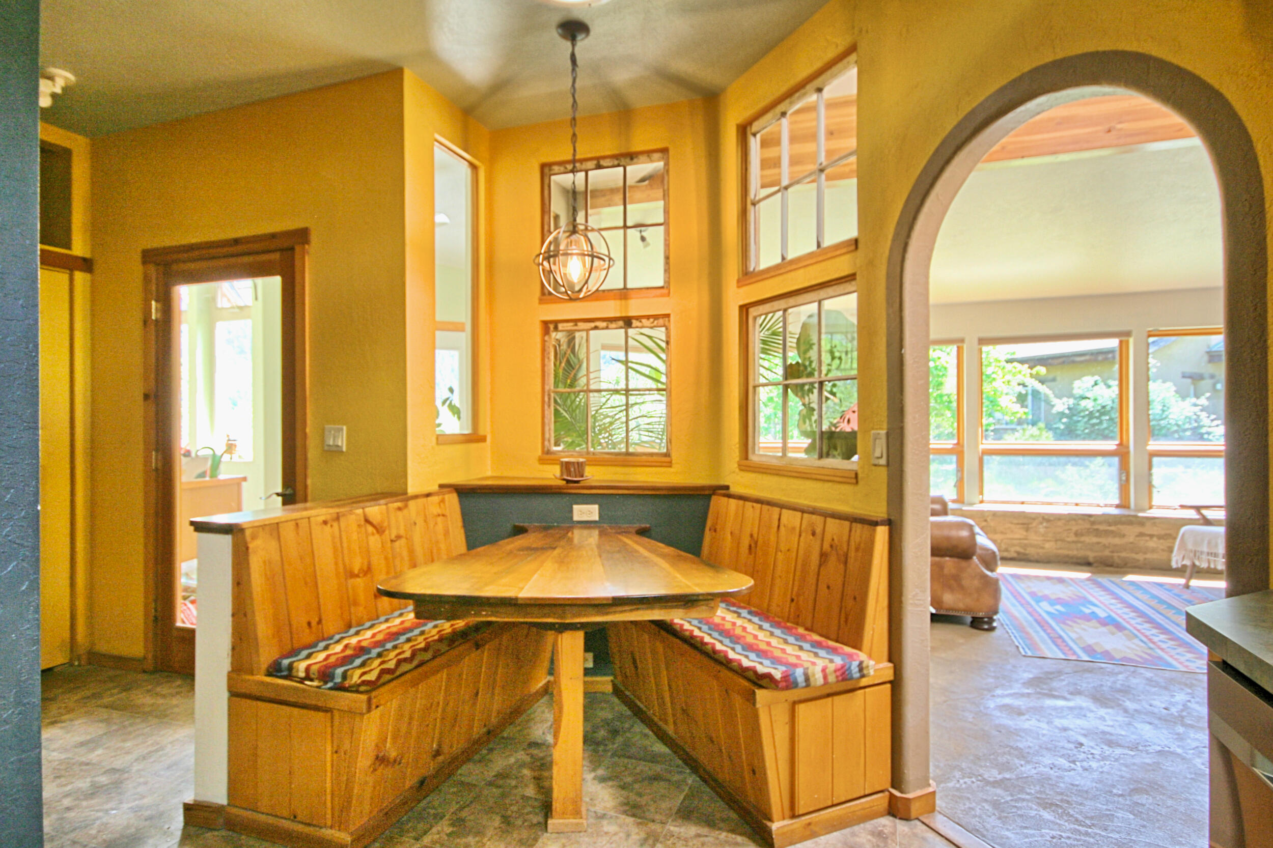 8150 Upper Applegate Road Jacksonville, OR 97530 - Photo 25 of 122