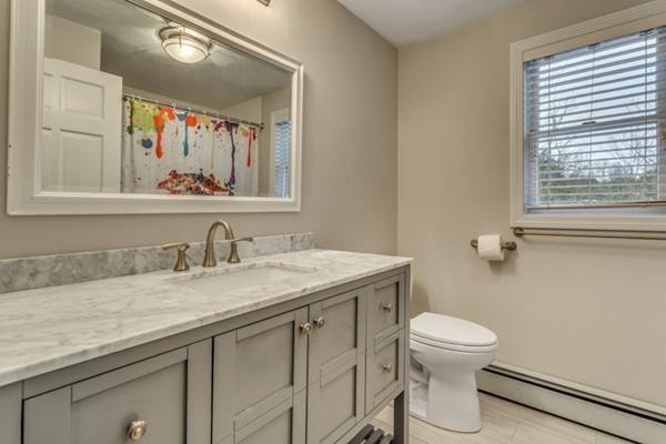 22 Heather Way Sharon, MA 02067 - Photo 19 of 29 Gallery Image 19