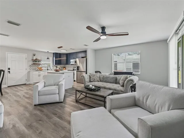 $2,325 | 962 Chula Court, The Villages, FL 32159