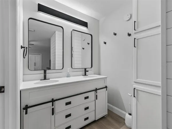 $2,325 | 962 Chula Court, The Villages, FL 32159